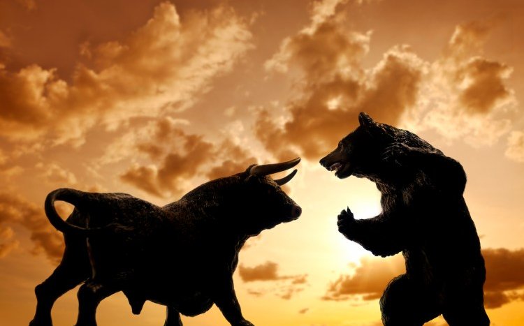 Brad Garlinghouse Takes Aim At Strategy’s Debt-Fueled Bitcoin Play